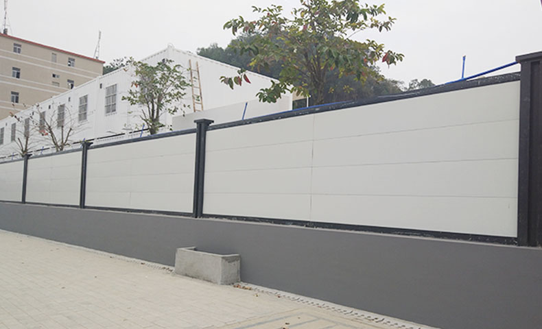 <b>圍擋，城市文明建設(shè)中的一道風(fēng)景</b>